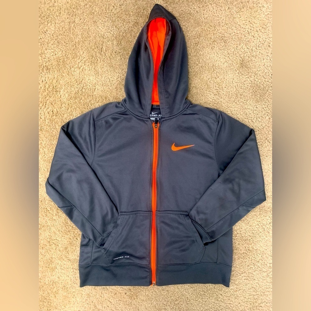 NIKE THERMA-FIT Boys Gray/Orange Hoodie